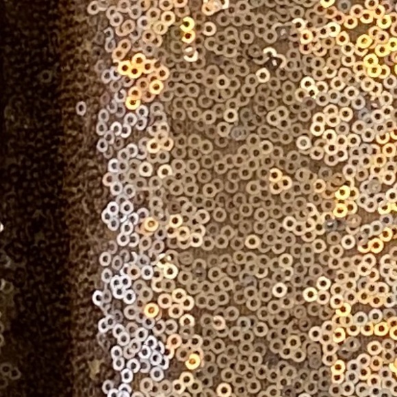 Camisole, flat bronze sequins - Picture 2 of 4